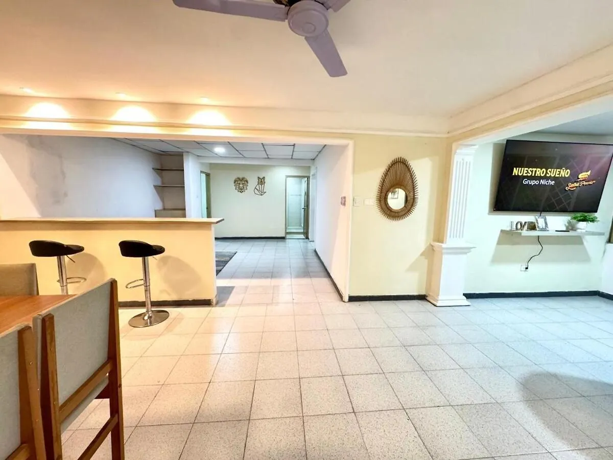 Apartamento Cerca Del Aeropuerto Con Jacuzzi 10 Personas Cartagena