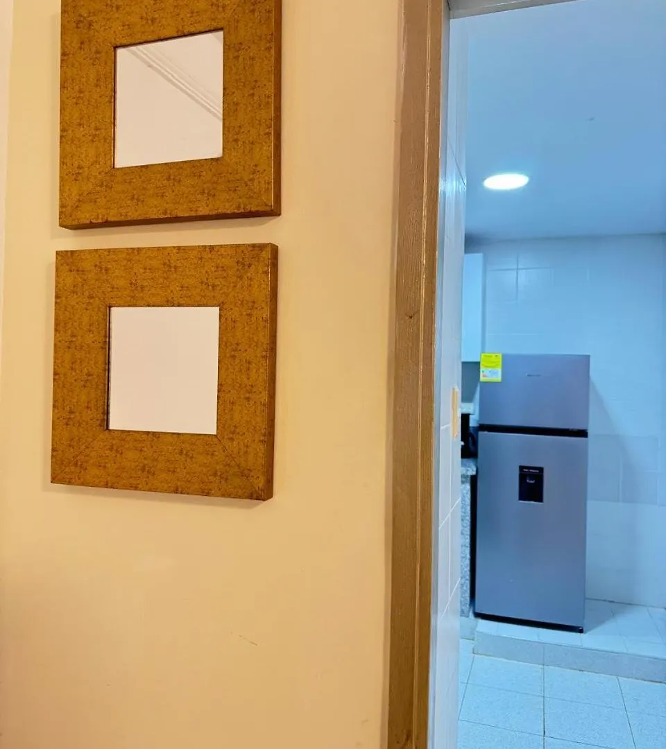 Apartamento Cerca Del Aeropuerto Con Jacuzzi 10 Personas Cartagena 0*,