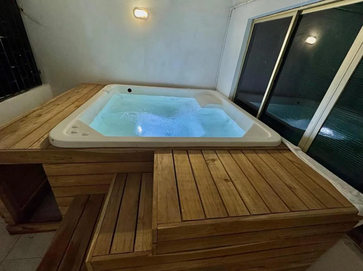 Apartamento Cerca Del Aeropuerto Con Jacuzzi 10 Personas Cartagena