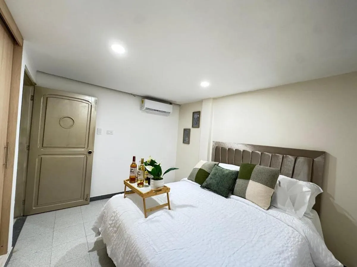 Apartment Apartamento Cerca Del Aeropuerto Con Jacuzzi 10 Personas Cartagena  Kolumbien